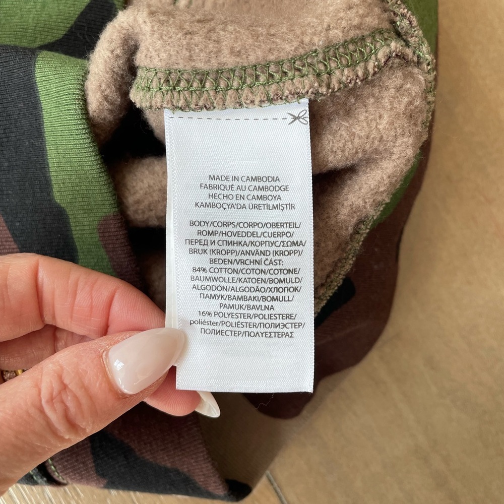 Polo by Ralph Lauren Kids Camo Zip-Up Hoodie, Boys Size 7 - Picture 6 of 6